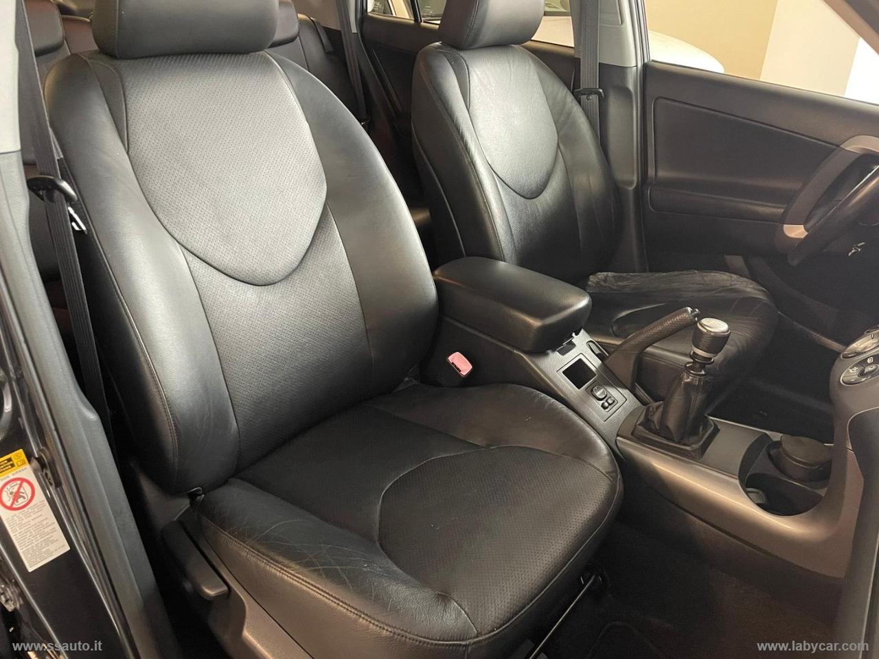 TOYOTA RAV4 Crossover 2.2 D-4D 177 CV Luxury