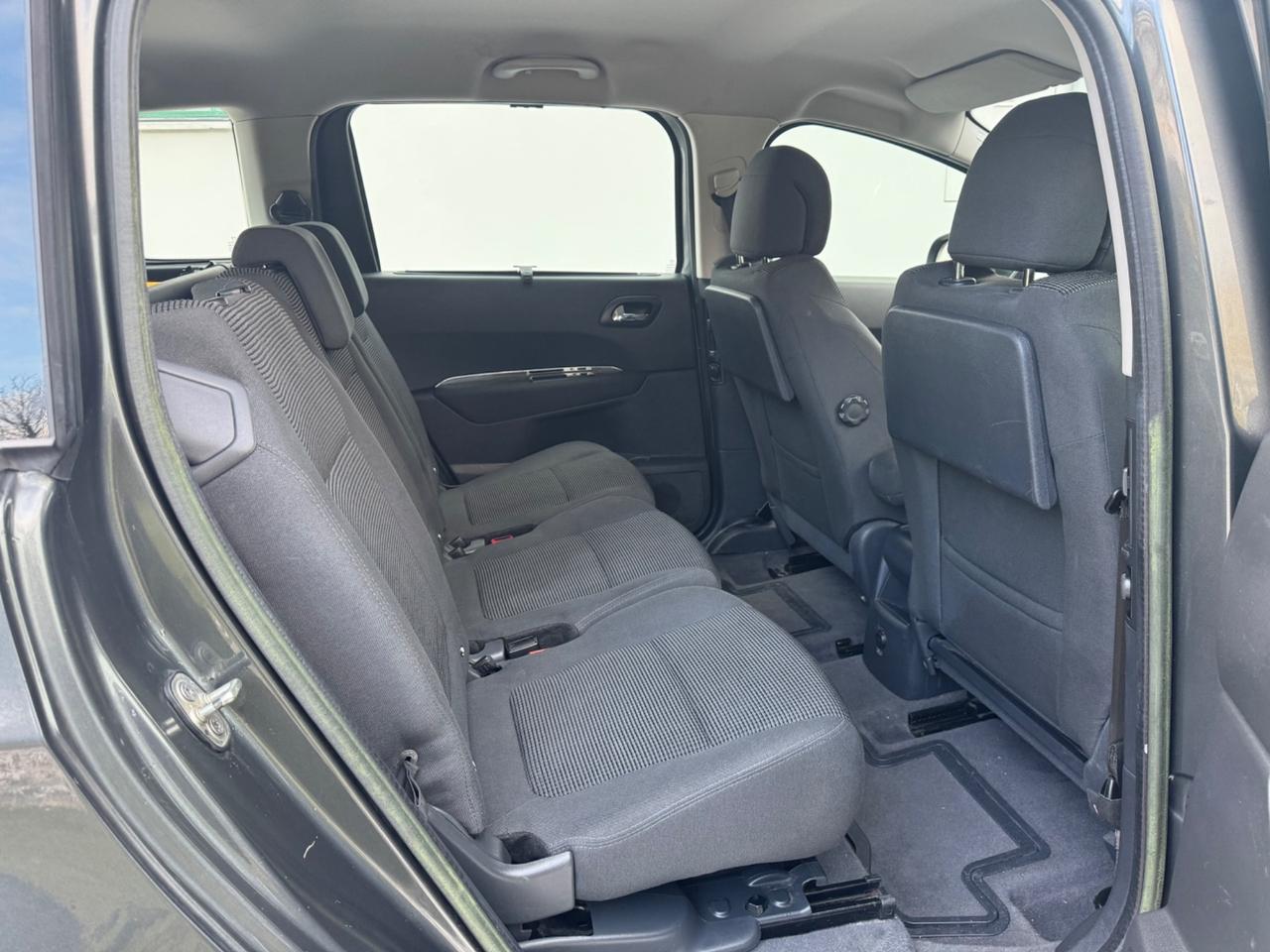 Peugeot 5008 1.6 HDi 112CV Business OK NEOPATENTATI