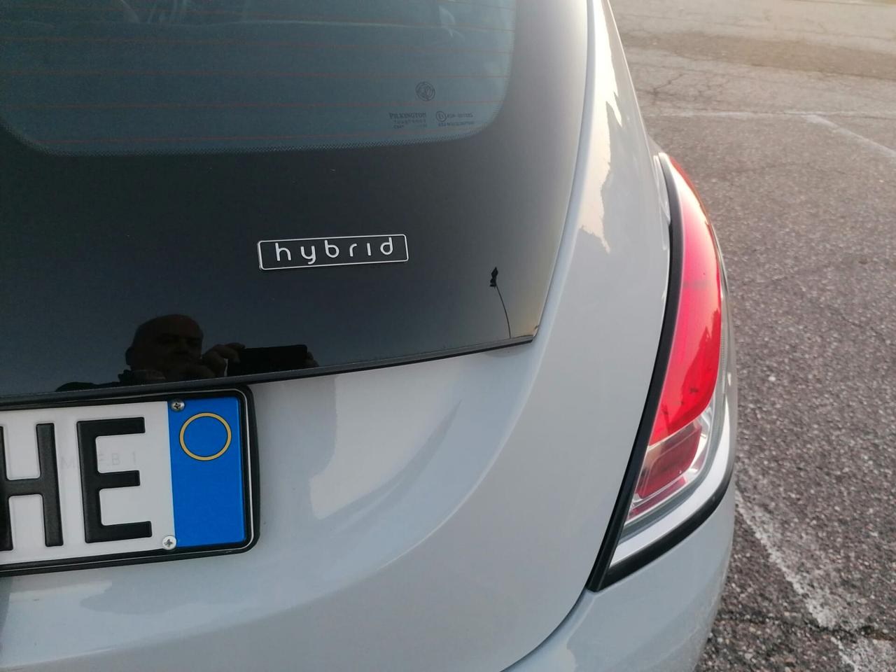 Lancia Ypsilon 1.0 FireFly 5 porte S&S Hybrid Ecochic Silver