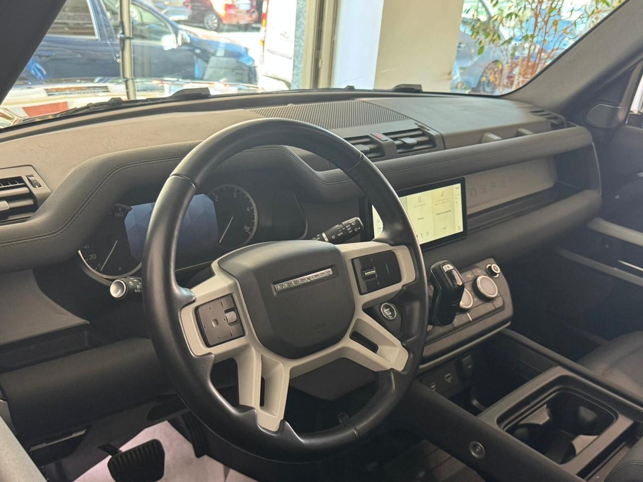 Land Rover Defender 110 3.0D I6 200 CV AWD Auto SE