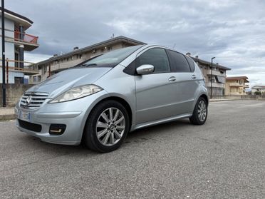 Mercedes-benz A 180 automatica