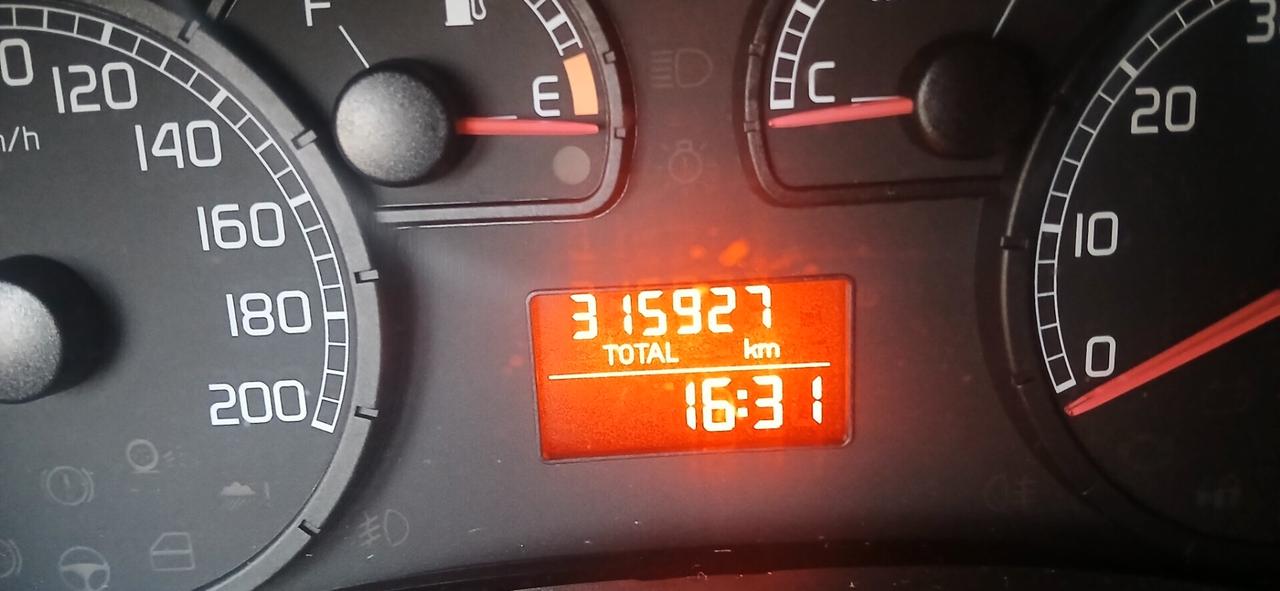 Fiat Punto 1.2 5 porte gpl neopatentati