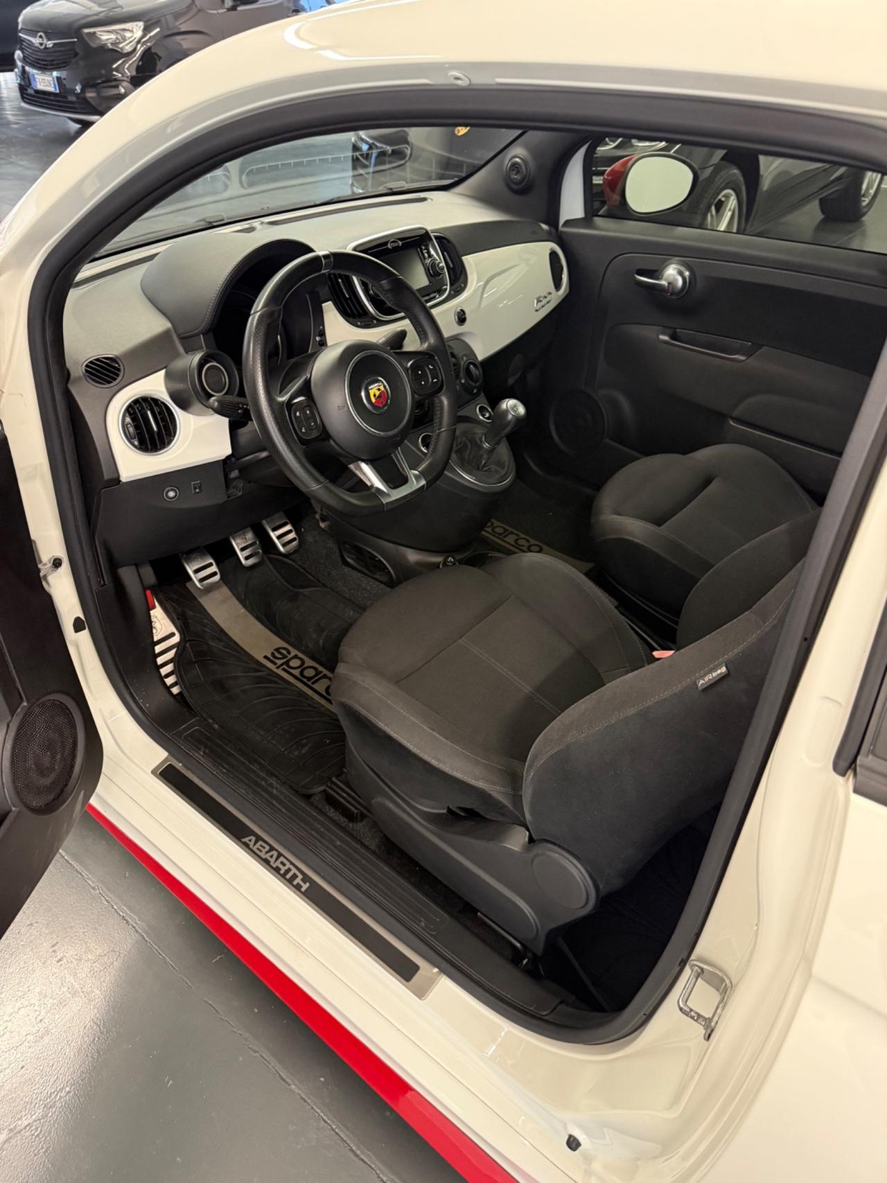 Abarth 595 1.4 Turbo T-Jet 145 CV