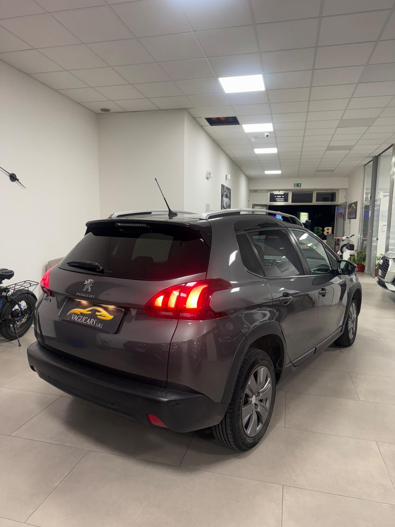 Peugeot 2008 BlueHDi 100 S&S Allure