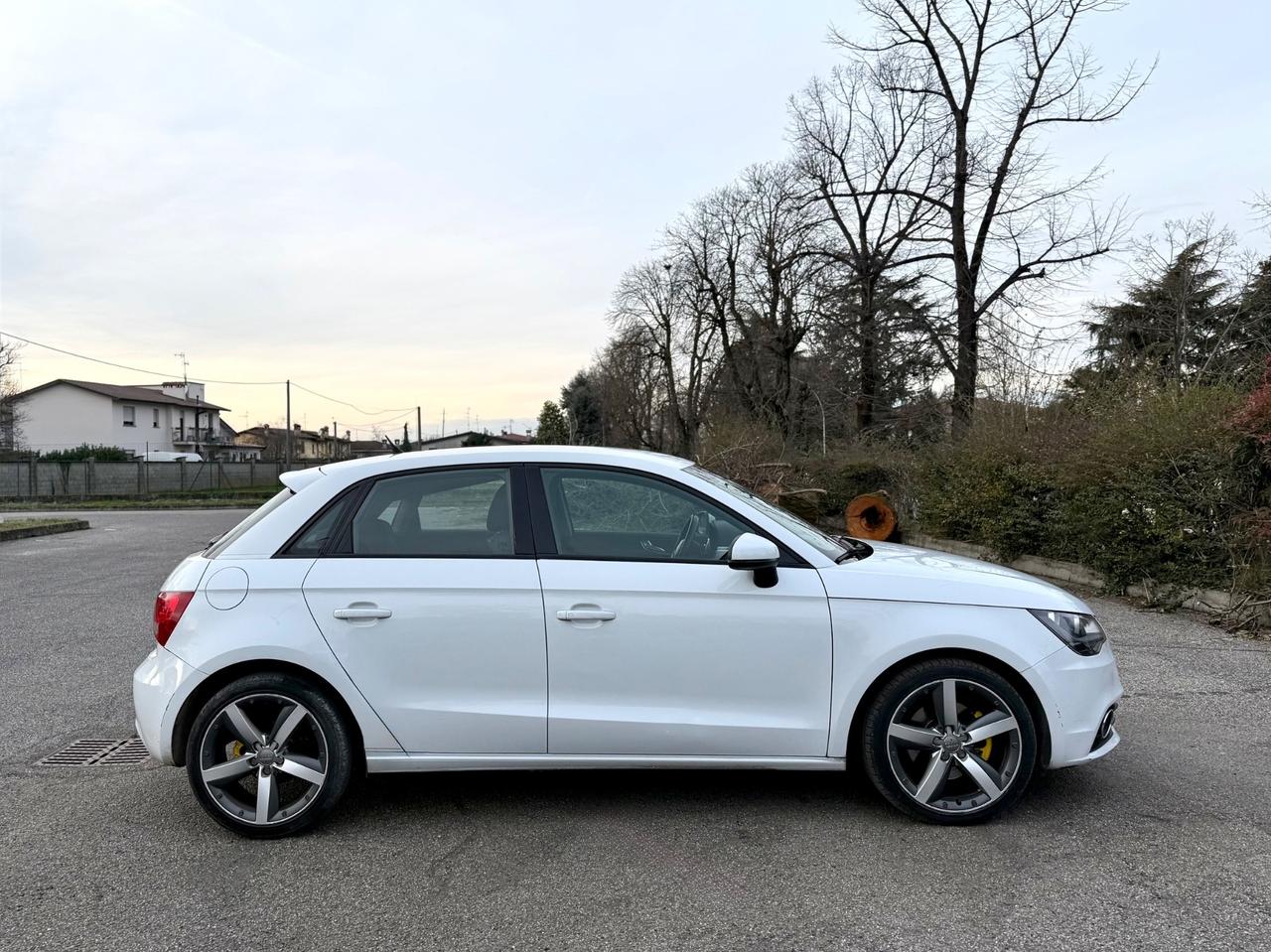 Audi A1 1.6 TDI S tronic Ambition