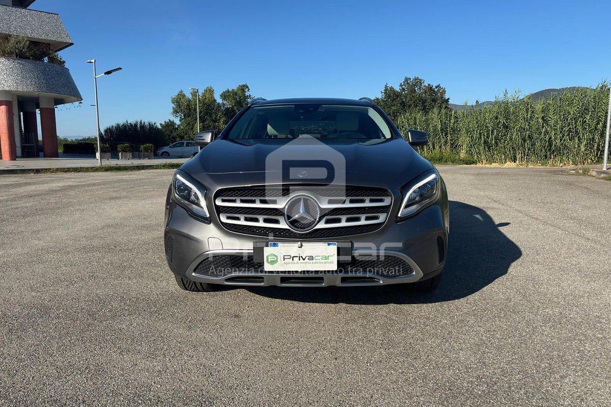 MERCEDES GLA 200 d Automatic Sport