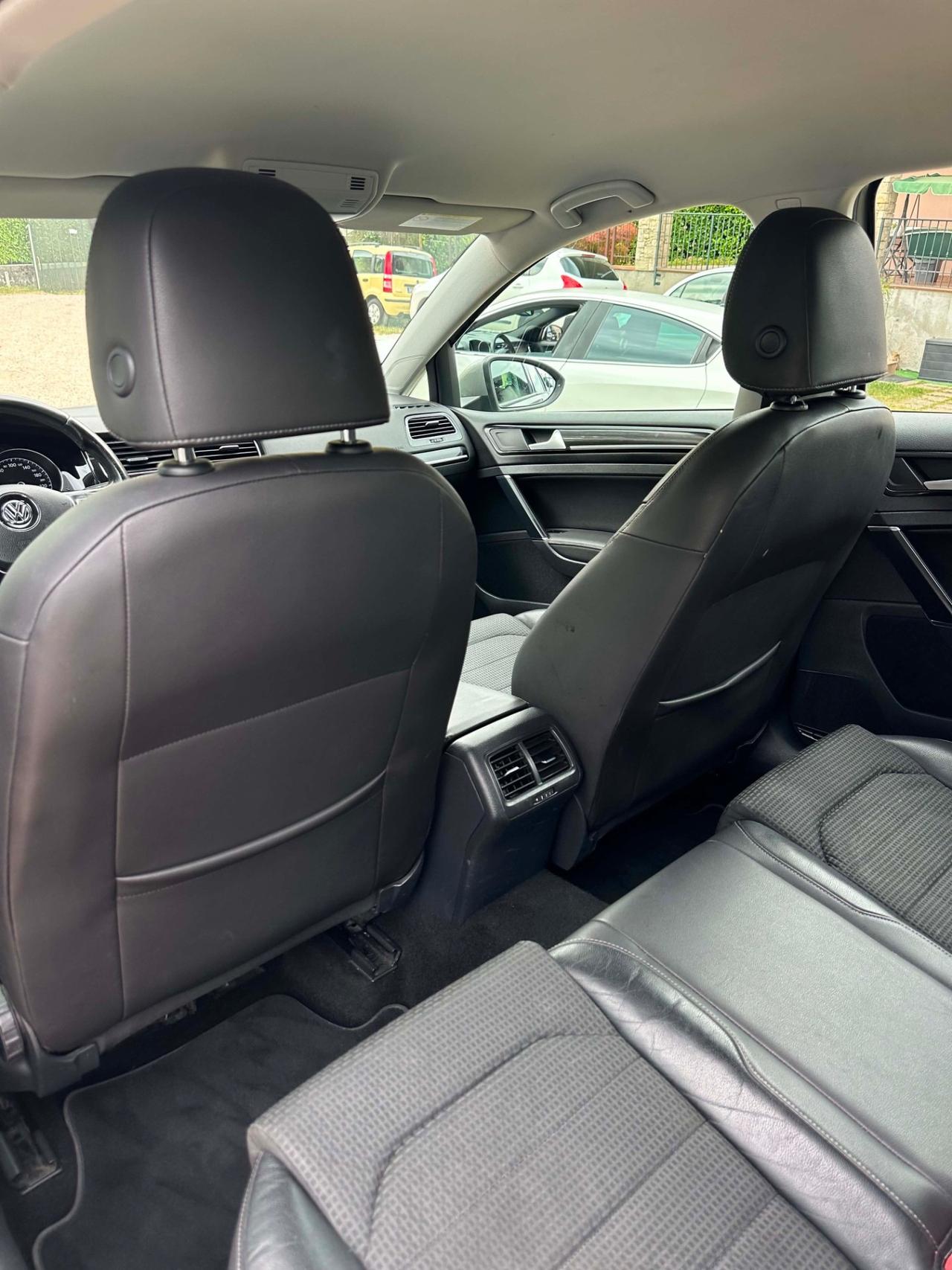 Volkswagen GOLF 2.0 TDI 5p. HIGHLINE SEDILI PELLE KMCERT