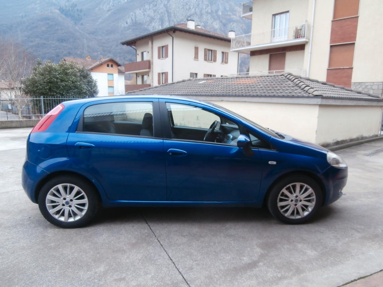 Fiat Grande Punto 1.3 MJT 90 CV 5 porte Neopatentati
