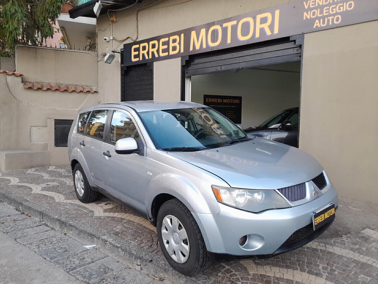 Mitsubishi Outlander 2.0 4X4