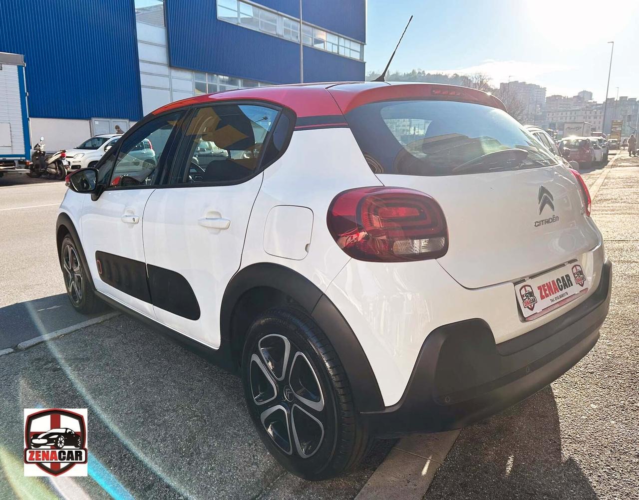Citroen C3 PureTech 82 Shine Telecamera Apple e Android Auto Cerchi in Lega