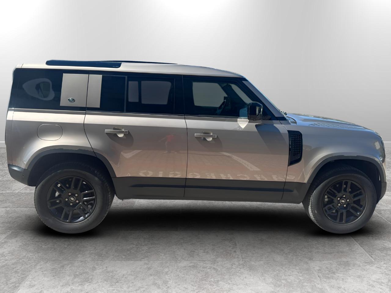 LAND ROVER Defender 110 3.0d i6 mhev SE awd 200cv auto 7 p.ti