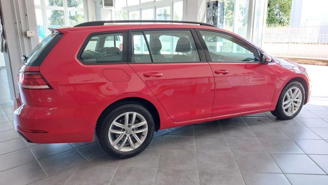 VOLKSWAGEN Golf Variant 1.6 TDI 115 CV Business BlueM. Tech.Az. Italia