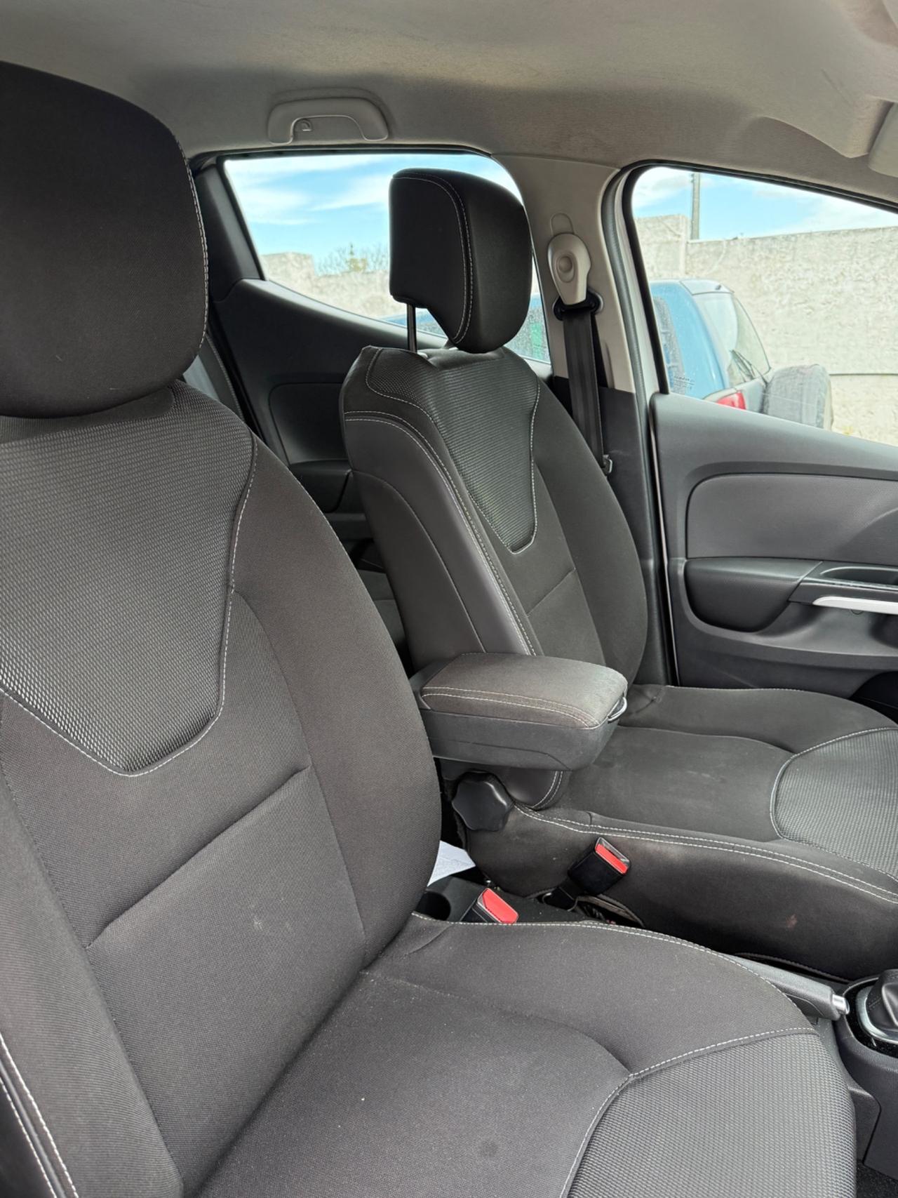 Renault Clio dCi 90CV EDC Start&Stop 5 porte Automatica