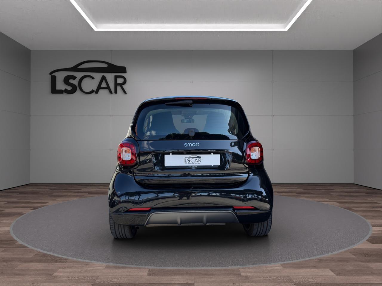 Smart fortwo coupe 0.9 Turbo Allestimento Brabus 90cv - Unico proprietario - Cerchi in lega - Luci Led - Tetto panoramico - Schermo touch
