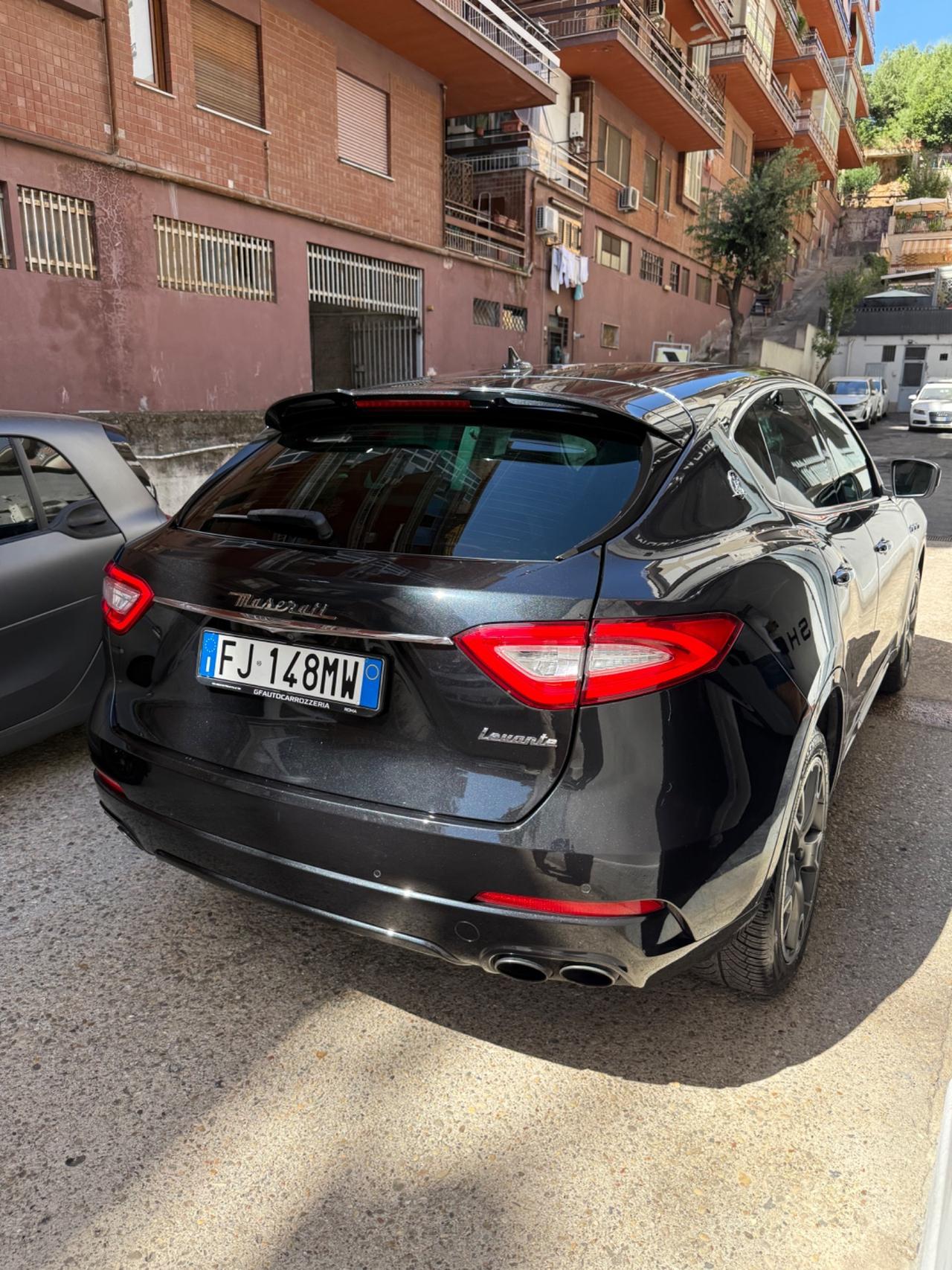 Maserati Levante V6 Diesel 275 CV AWD Gransport