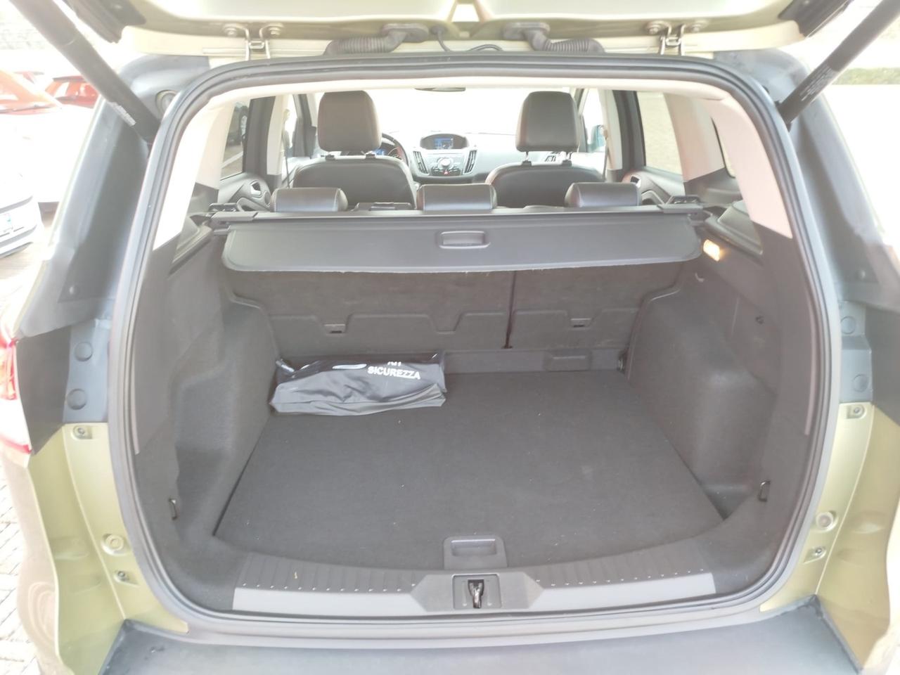 Ford Kuga 2.0 TDCI 140 CV 4WD Titanium