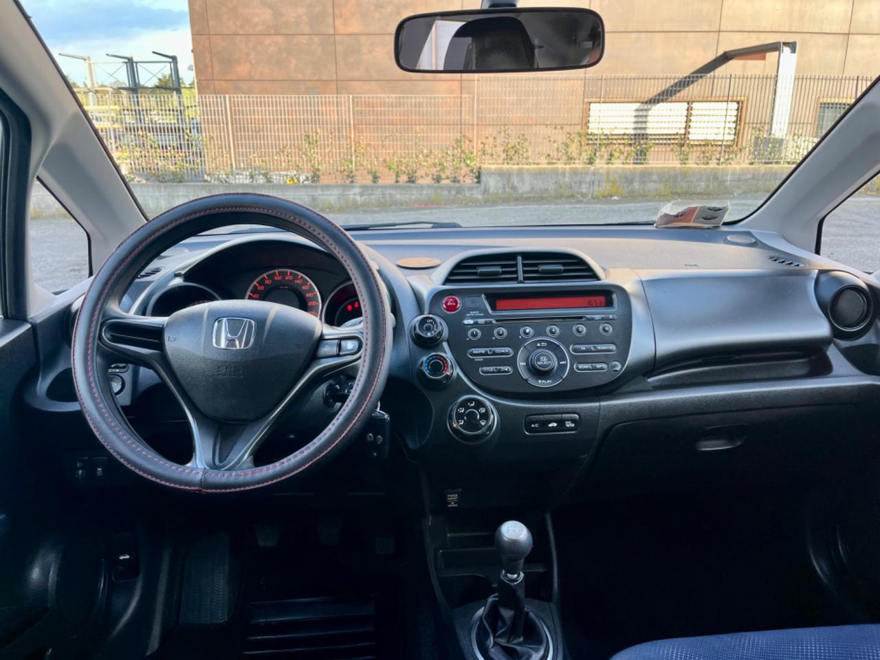 Honda Jazz 1.2benz 2013 95.000km per neopatentati