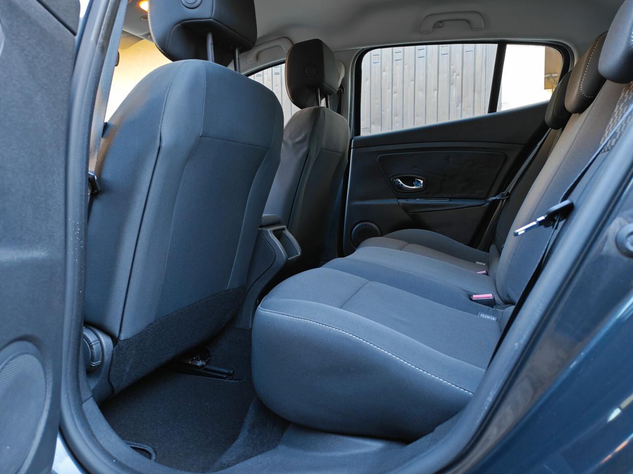 Renault Mégane 1.6 BENZINA 110cv / 30.250km / Unipro