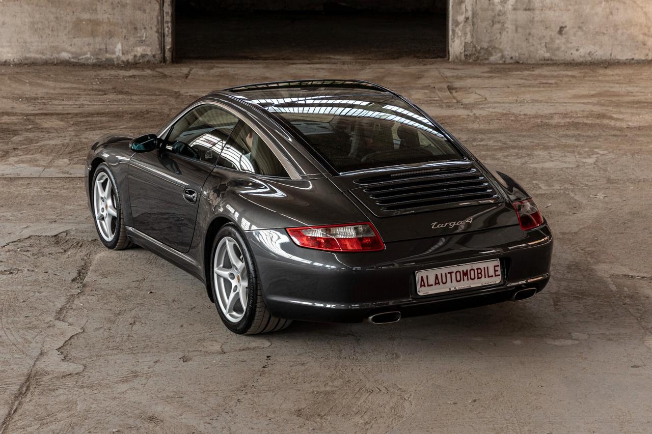 Porsche 911 Targa 4
