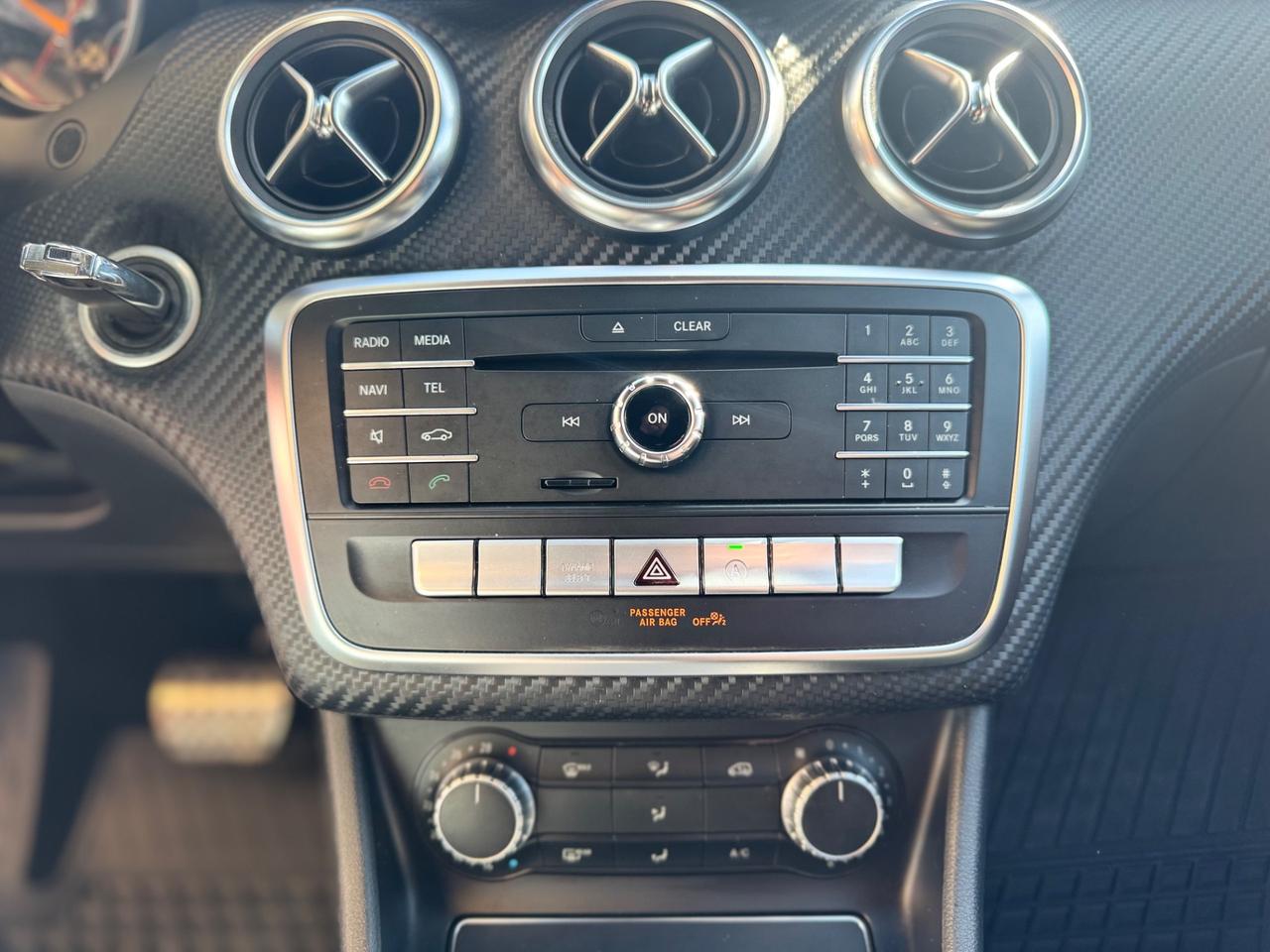 Mercedes-benz A 180 d Premium AMG