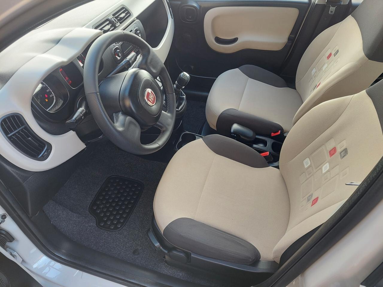 Fiat Panda 0.9 TwinAir Turbo Natural Power Lounge
