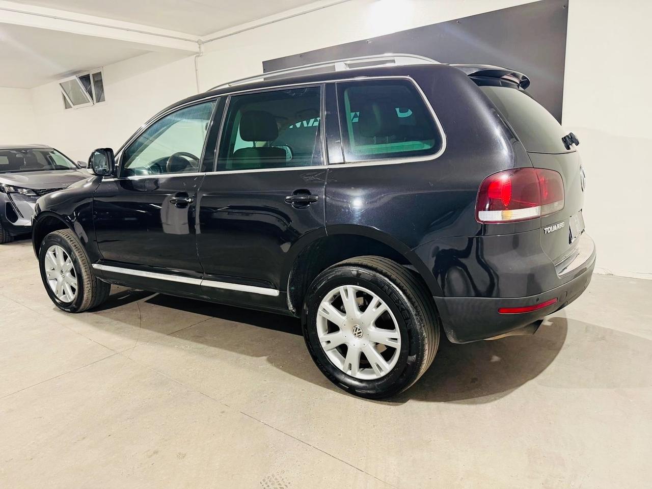 Volkswagen Touareg 2.5/175 CV TDI DPF tip. Executive
