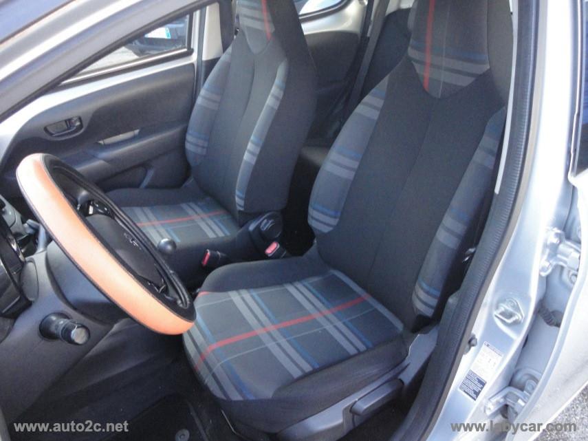 PEUGEOT 108 VTi 68 5p. Allure TOP!