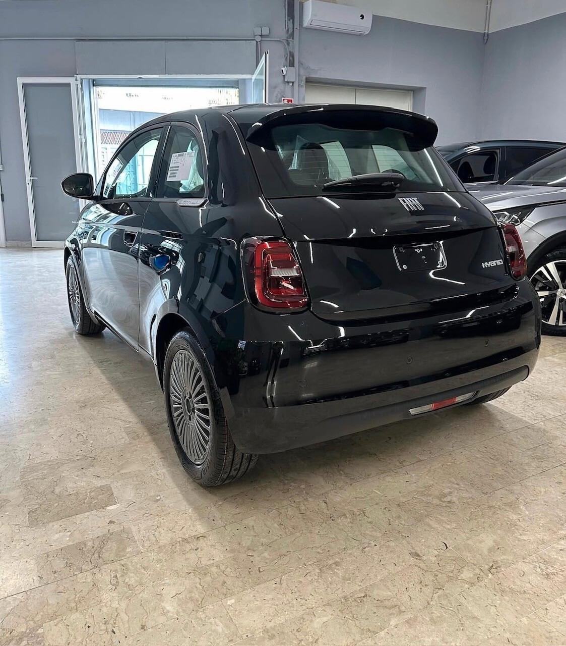 Fiat 500 Berlina Hybrid Torino