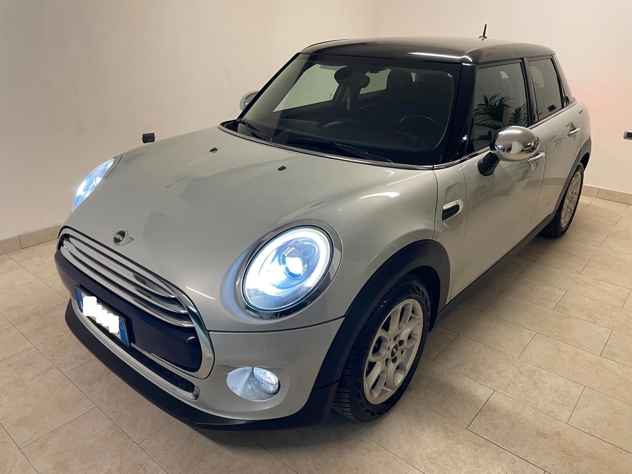 Mini Cooper D 1.5 116 CV 5p Business XL FULL , LED, NEOPATENTATI
