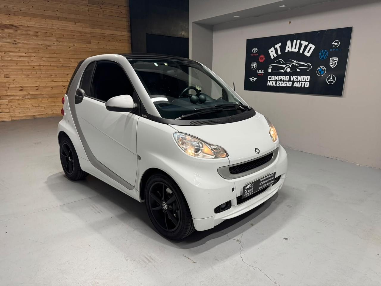 Smart ForTwo 1000 52 kW MHD coupé passion