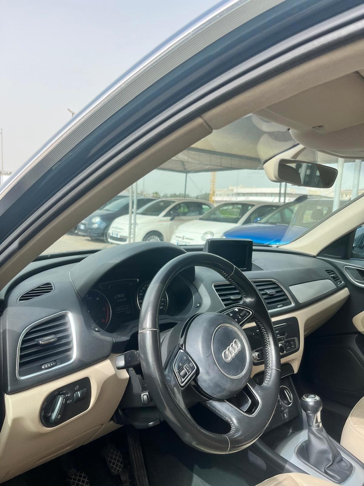 Audi Q3 2.0 TDI 150 CV Business