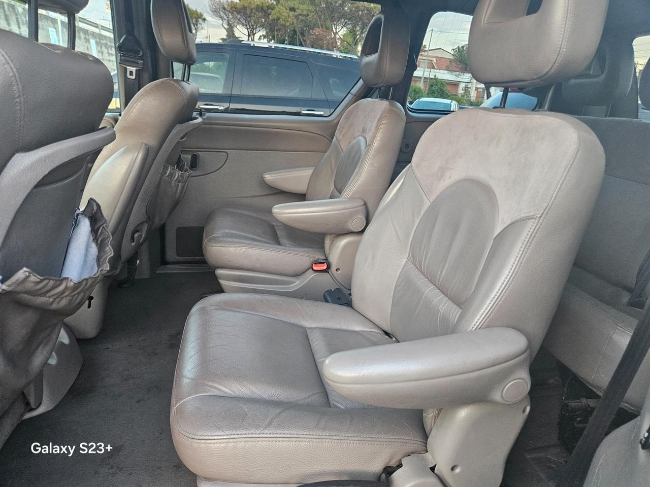 Chrysler Voyager 2.5 CRD cat LX Leather