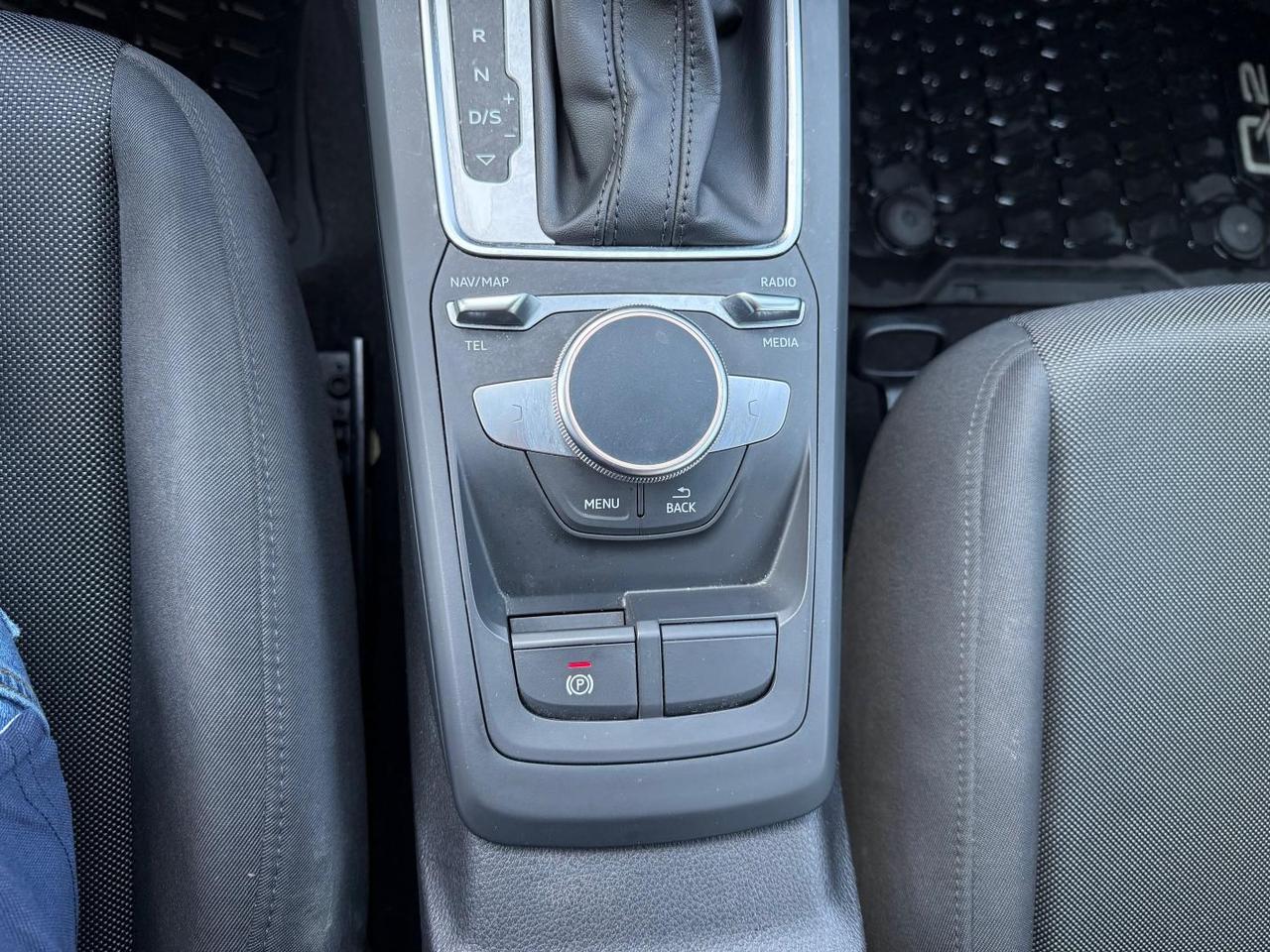 AUDI Q2 35 TFSI S tronic