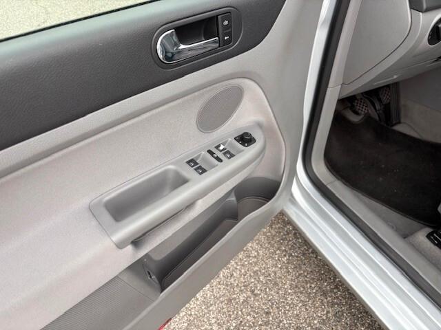 Volkswagen Golf Plus Golf Plus 1.6 16V FSI Sportline