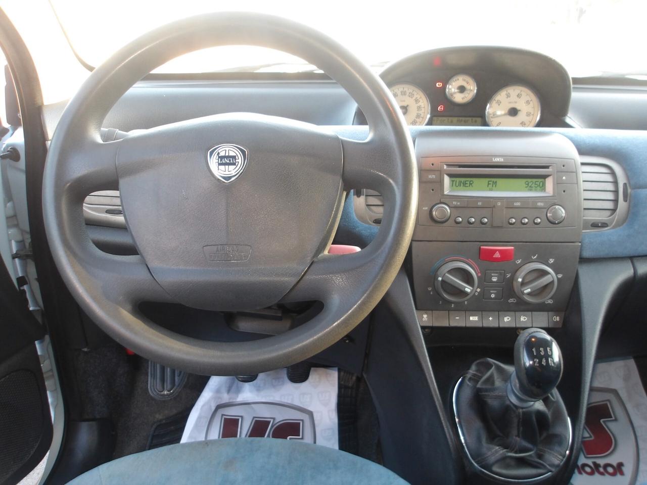 LANCIA YPSILON 1.2 B/GPL-2005