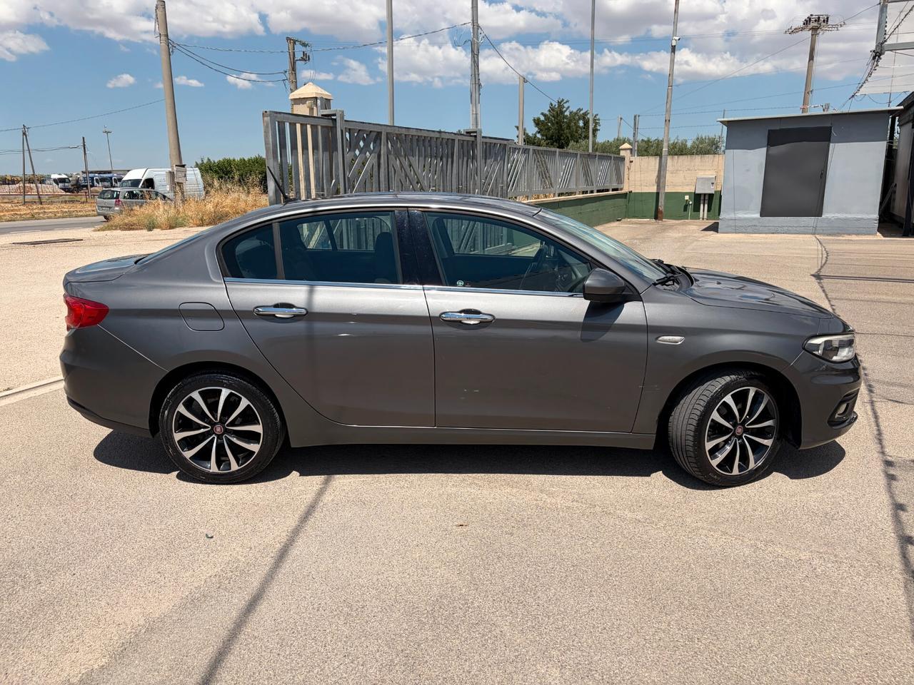 Fiat Tipo 1.3 Mjt 95cv 4 porte Berlina Lounge