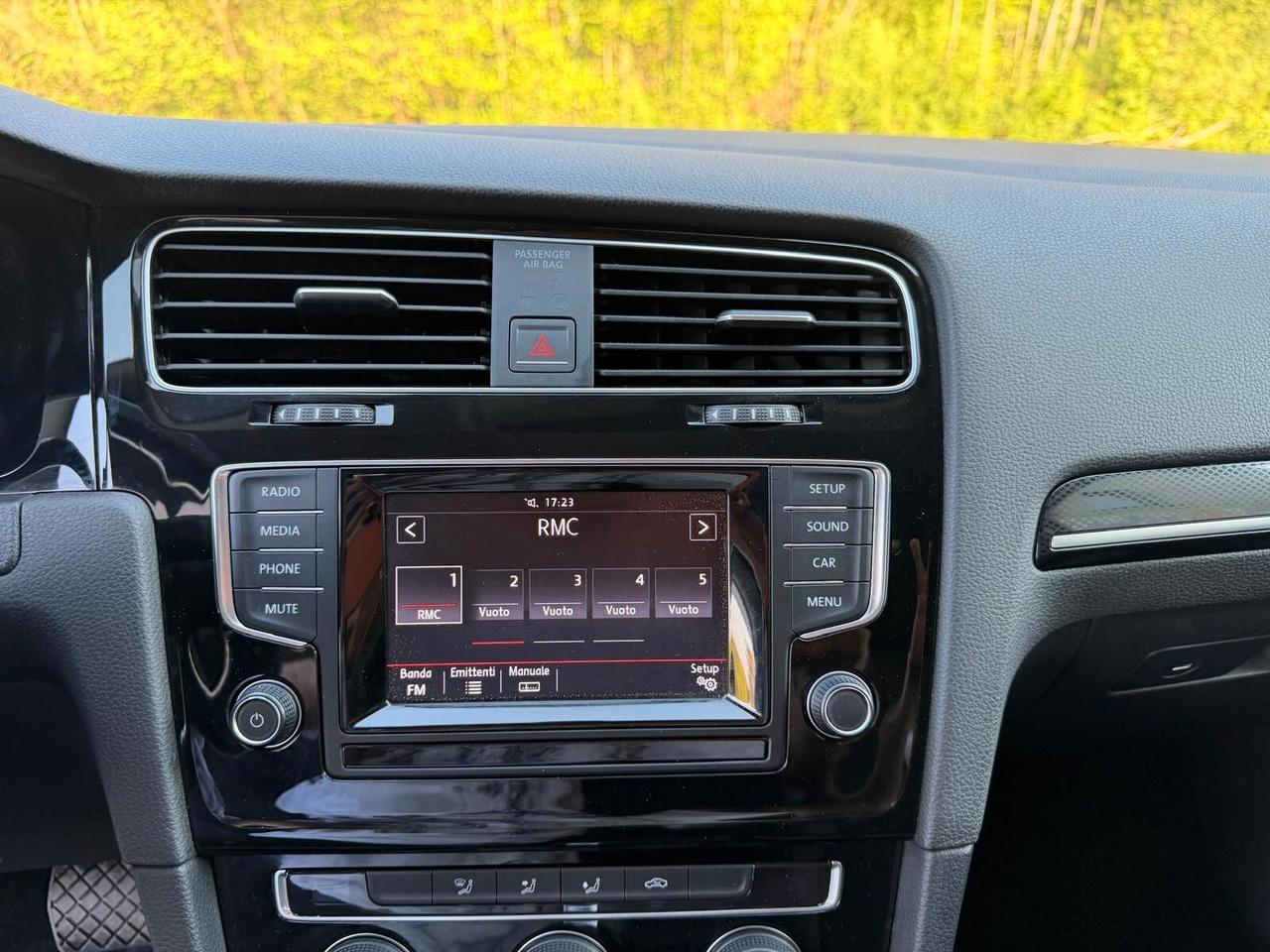 Volkswagen Golf 2.0 150CV TDI DSG 5p. Highline BMT