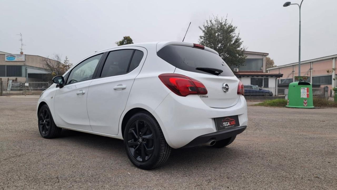 Opel Corsa 1.2 5 porte