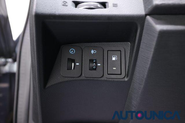 MAHINDRA XUV500 2.2 16V FWD W10 FARI LED 7 POSTI FARI LED