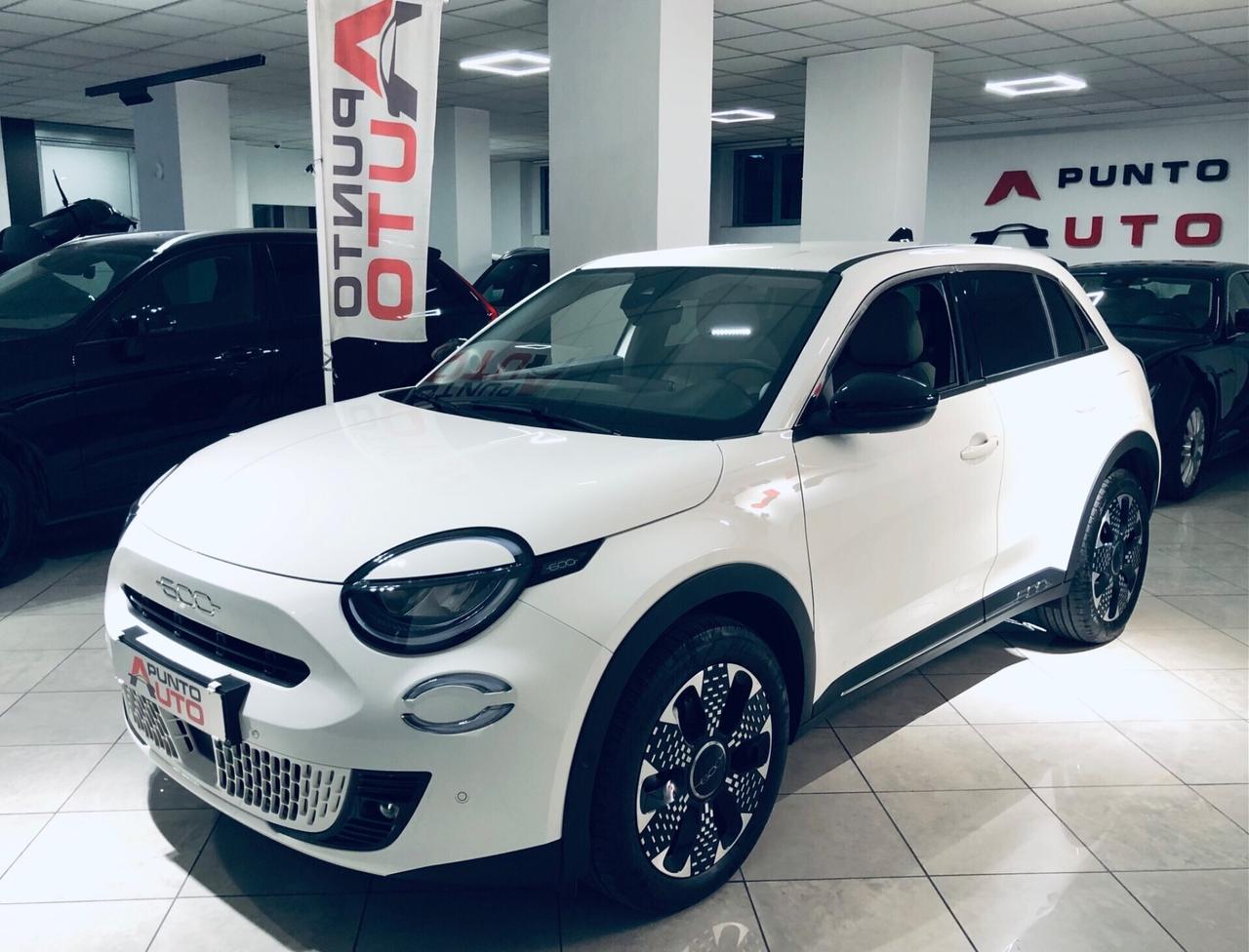 Fiat 600 Hybrid 100 CV DCT MHEV La Prima