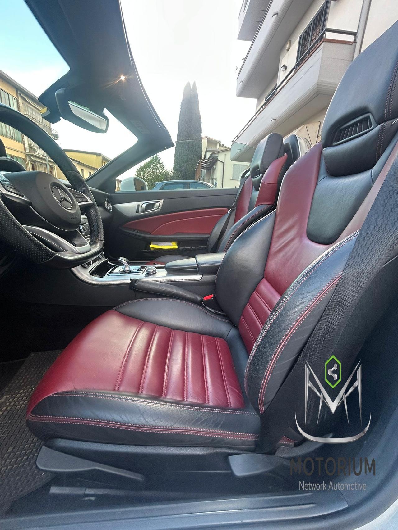 Mercedes-Benz SLC 250 D PREMIUM AMG