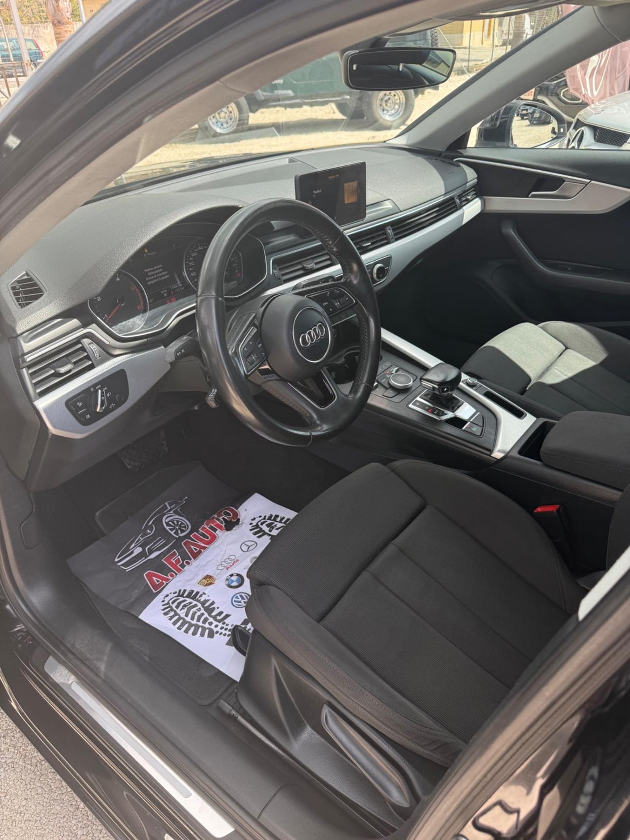 Audi A4 Avant 2.0 TDI 150 CV ultra Design