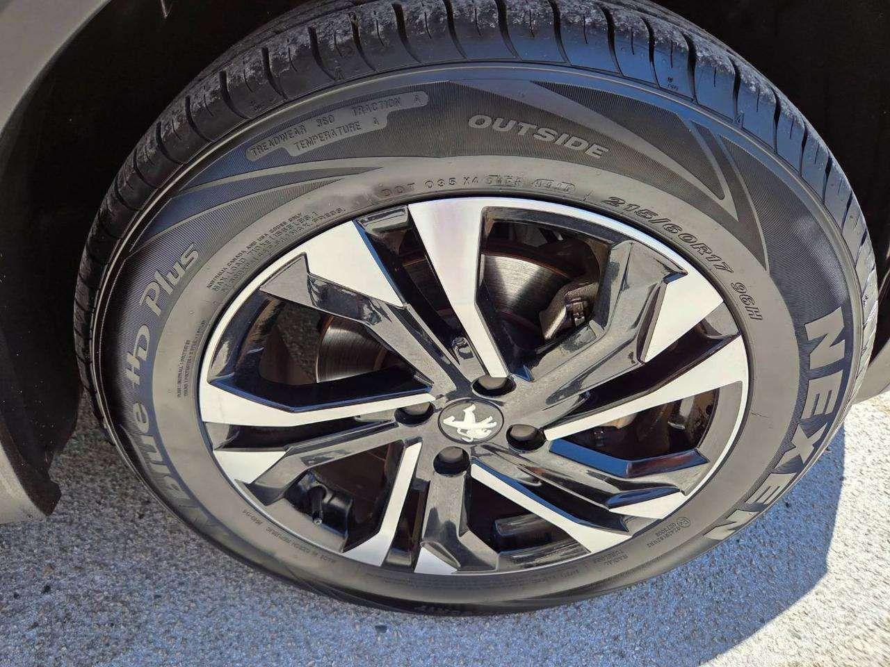 Peugeot 2008 BlueHDi 130 S&S EAT8 GT