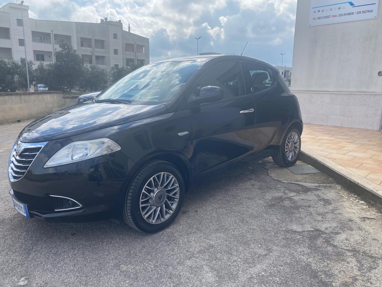 Lancia Ypsilon 1.2 69 CV 5 porte GPL Ecochic Gold