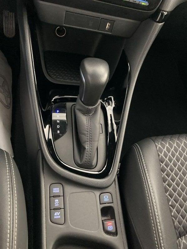 Toyota Yaris Hybrid Style MY21