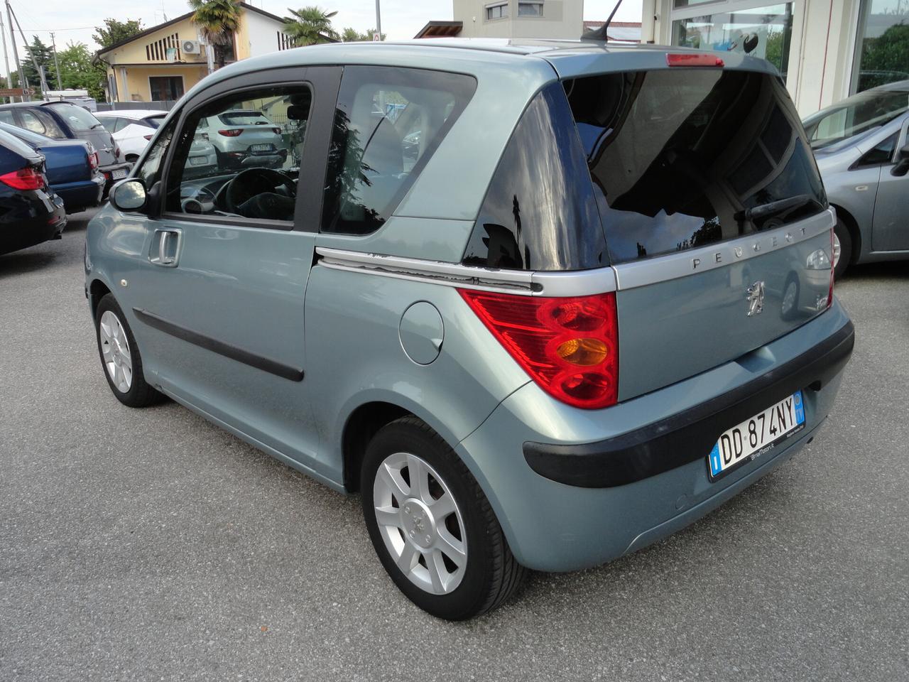 Peugeot 1007 1.4 Trendy
