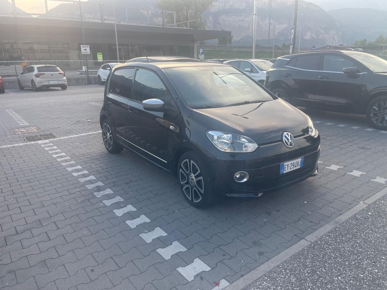 Volkswagen up! 1.0 75 CV 5p. high NEOPATENTATO