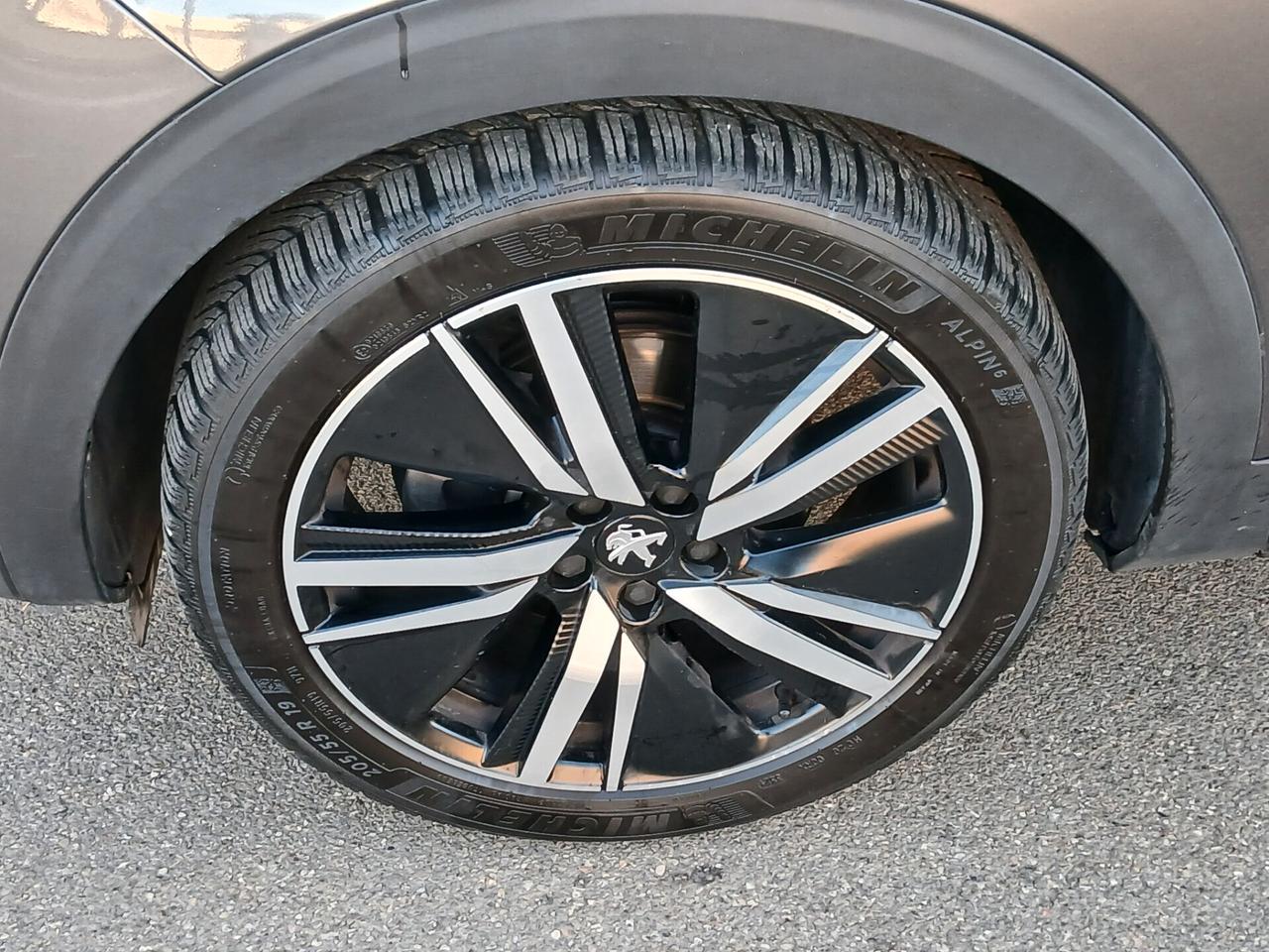 Peugeot 3008 BlueHDi 130 S&S EAT8 GT