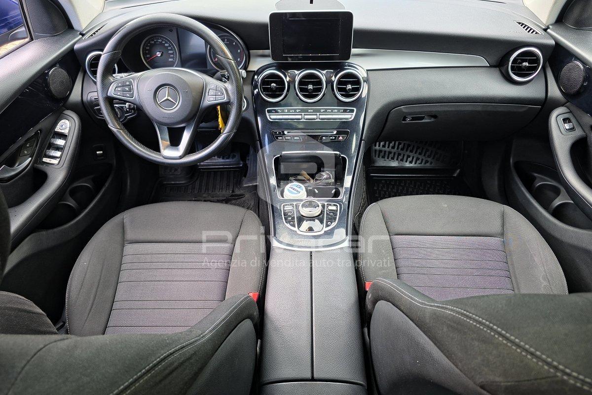 MERCEDES GLC 220 d 4Matic Business