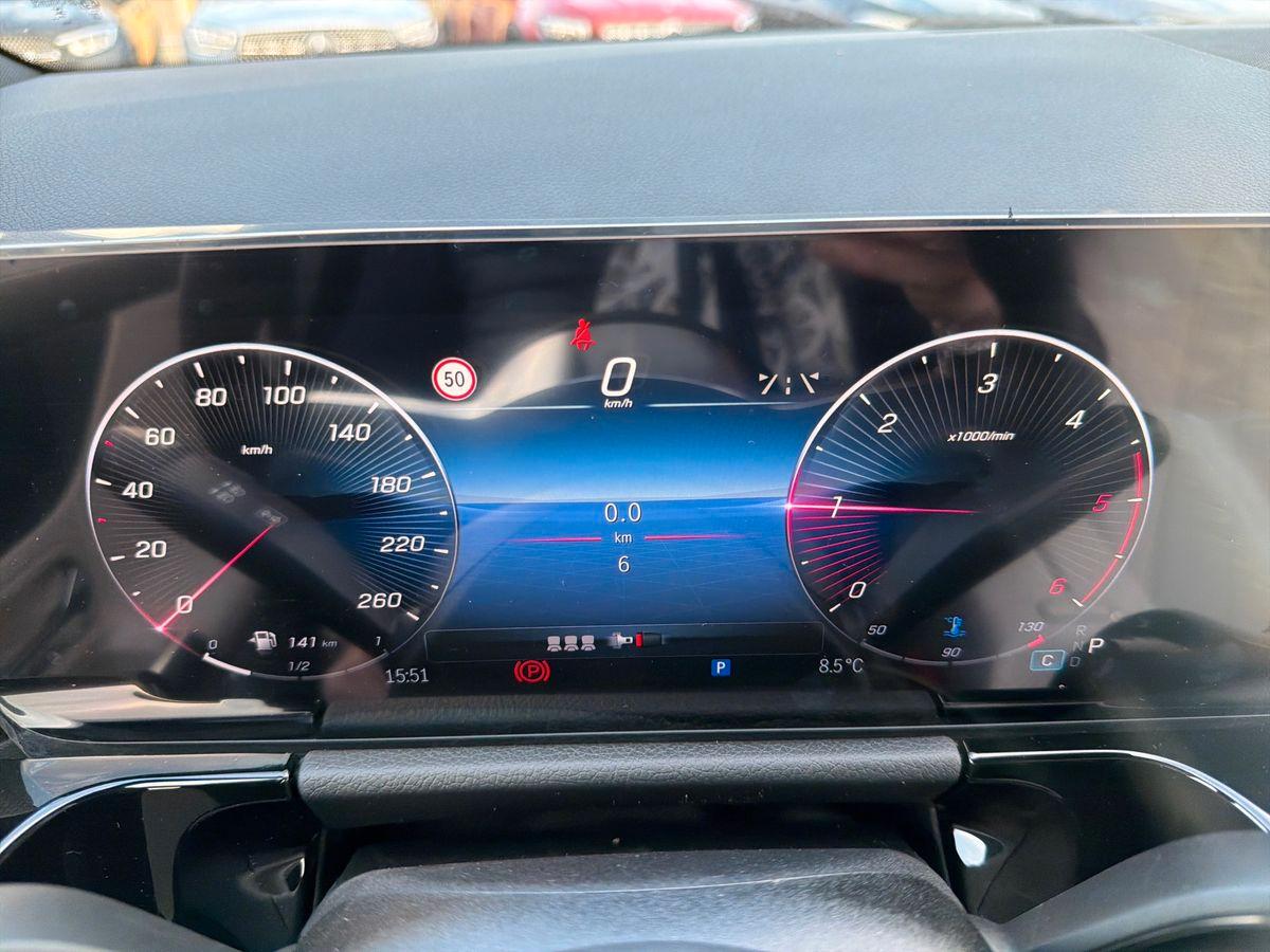 Mercedes-Benz GLA 180 d Automatic